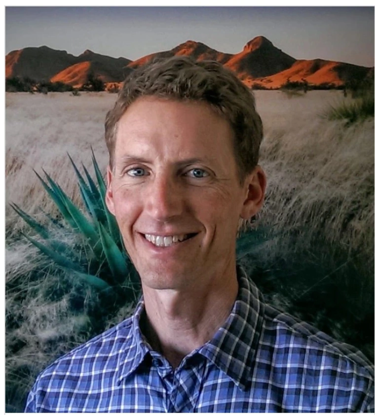 Photo of Russell Scott